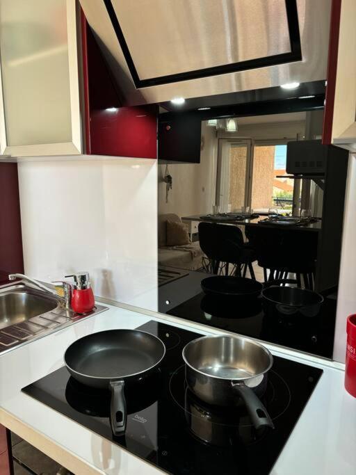 Appartement Confort 20 Metre Mer Sainte-Marie-la-Mer Extérieur photo
